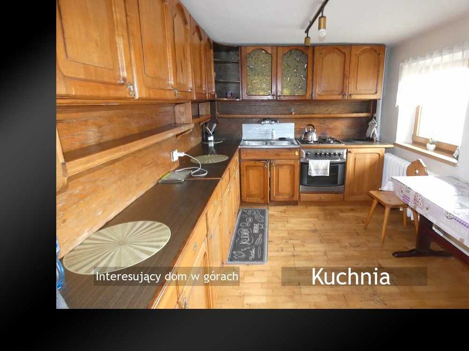 Interesujący dom w górach