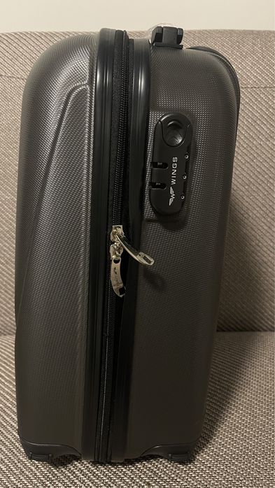 Чемодан    Wings