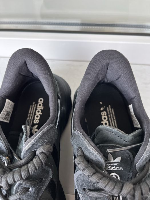 Кросівки adidas ozweego