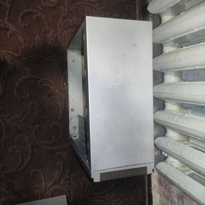 Корпус для пк старий