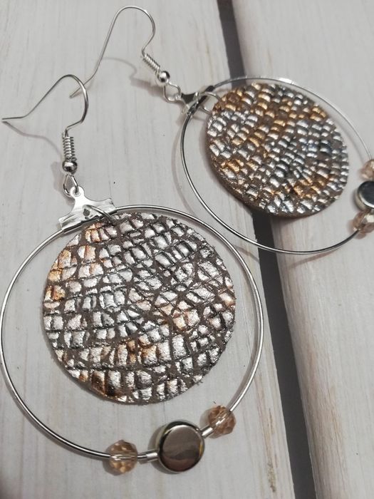 Kolczyki z włoskiej skóry srebrne stal chirurgiczna koła