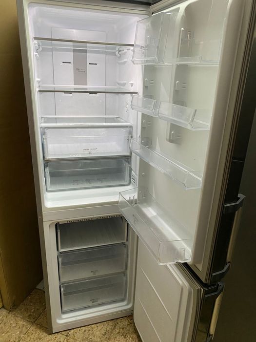 Frigorifico Hoitpoint combinado