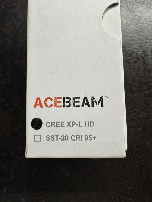 Acebeam H40 sst-20
