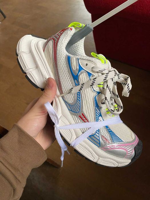 Взуття balenciaga 3xl purple , dirty beige , white кросівки баленсіага 3хл