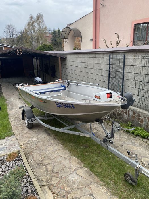 UMS  Tuna 410+лафет+лебідка+ехолот