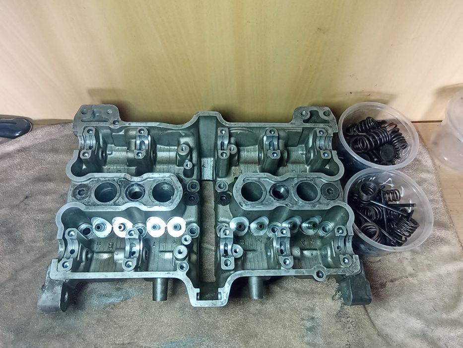 Головка Блока Циліндрів suzuki bandit gsf400