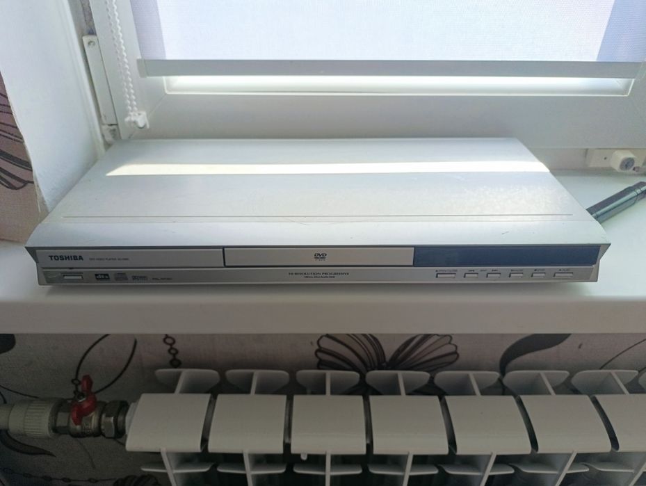 Продам DVD плеер