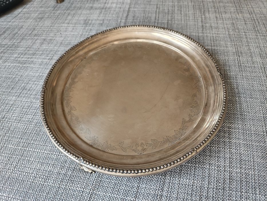 Salva antiga de prata