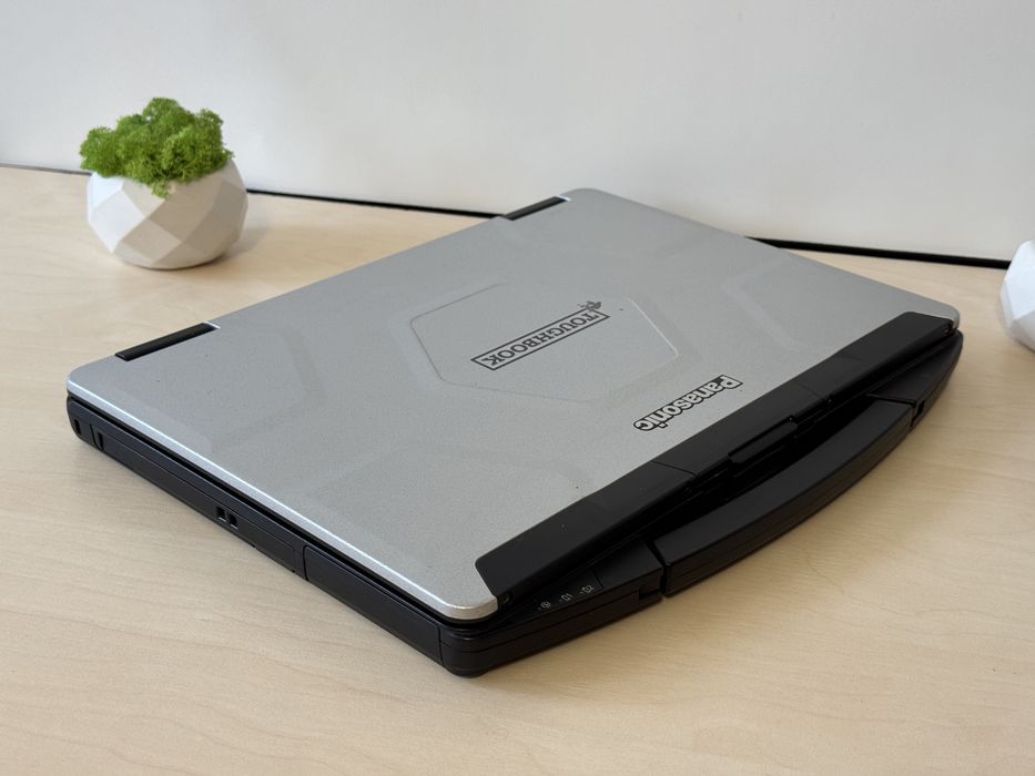Panasonic Toughbook CF-54 i5/8/256 CF-54 IPS 1920*1080 батарея 4 год