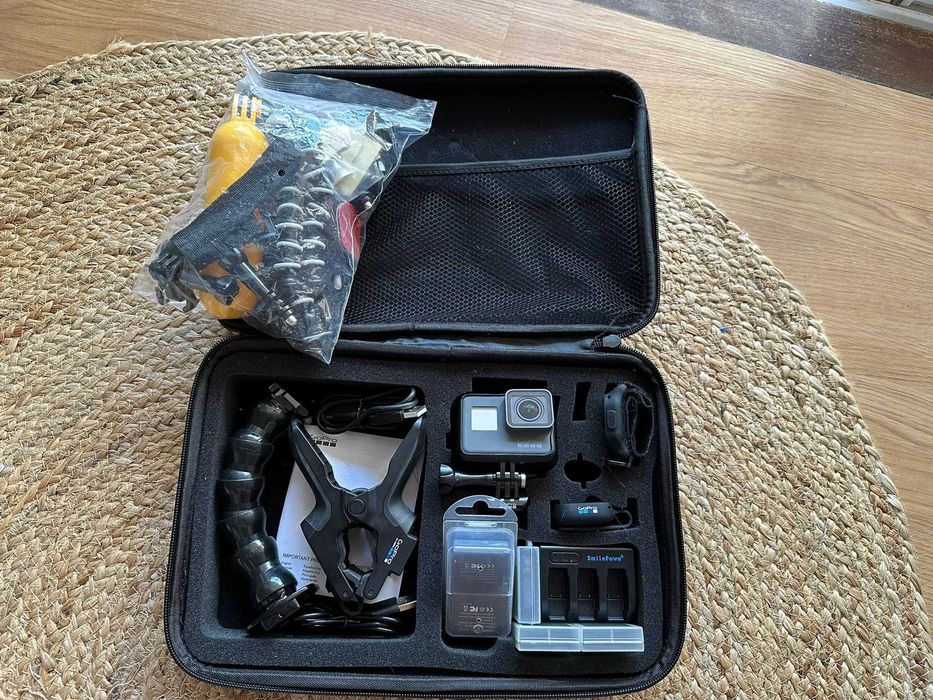 GoPro HERO 5 + Bolsa + Acessórios