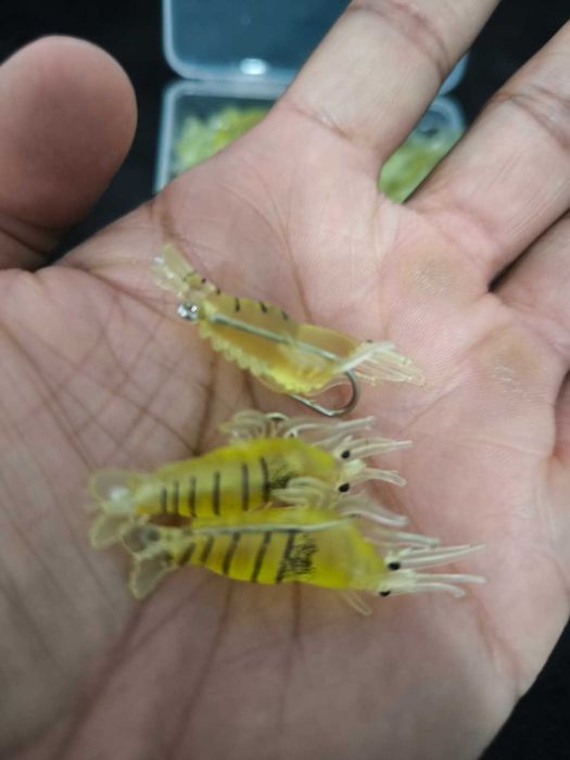 15 Iscas Artificiais de Camarão Realista com Anzol para pesca Prof