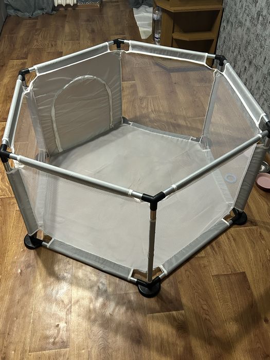 Продам манеж для собак