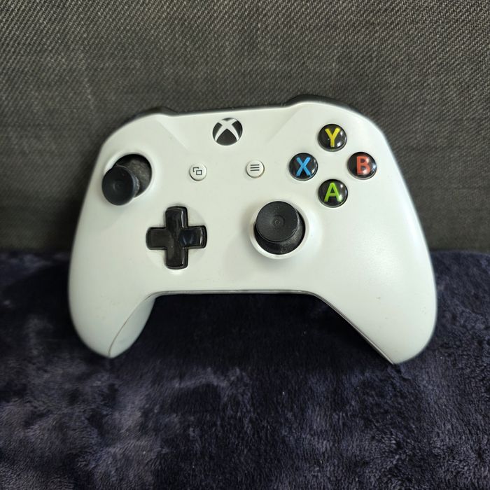 Pad do Xbox One Opis