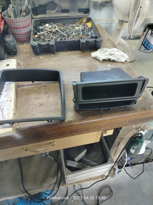 Kieszeń,schowek, obramowka trafic Vivaro