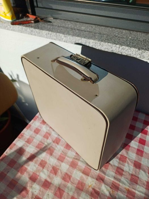 Maquina de escrever Singer Modelo T-3