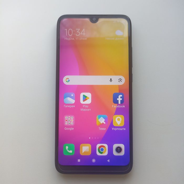 Redmi 7 3/32 ГБ в гарному стані.