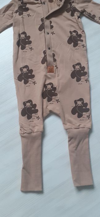Kombinezon dres zezuzulla 104 cm stan idealny