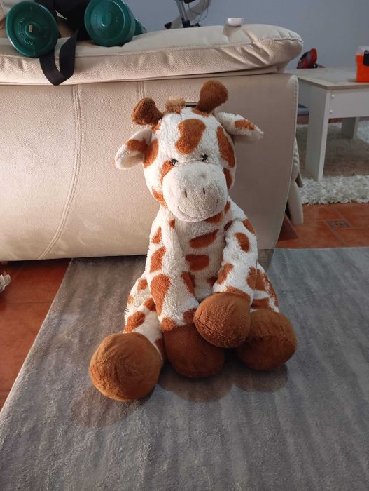 Peluche de girafa grande