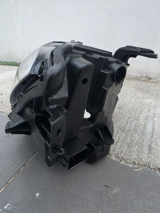 Farol volvo xc60