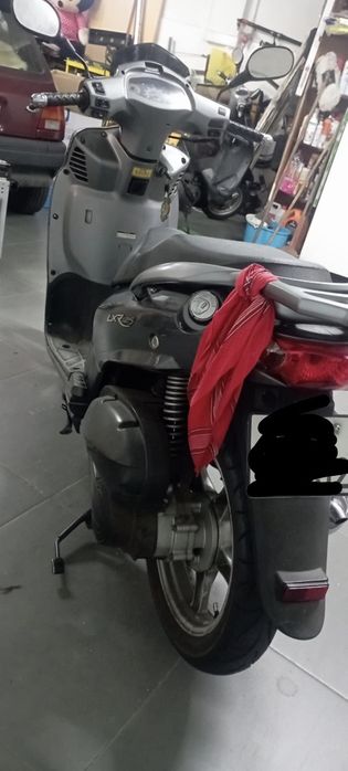 Mota scooter Peugeot 125