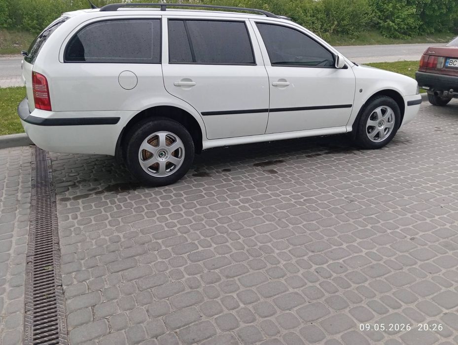 Продам шкоду тур 2008 року