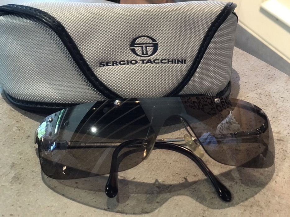Oculos de Sol várias marcas - NOVOS!