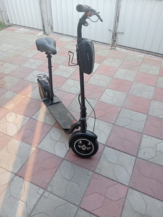 Продам електросамокат