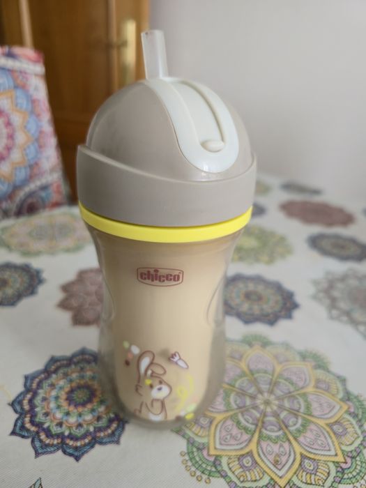 Copo chicco com palhinha 5€