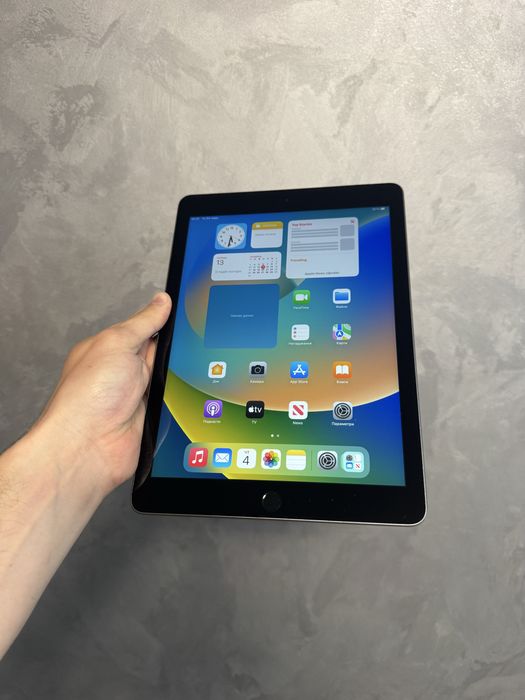iPad 5 128Gb 9.7 Wi-Fi  Планшет Ідеальний для роботи та розваг