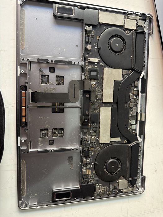 Motherboard macbook A1707