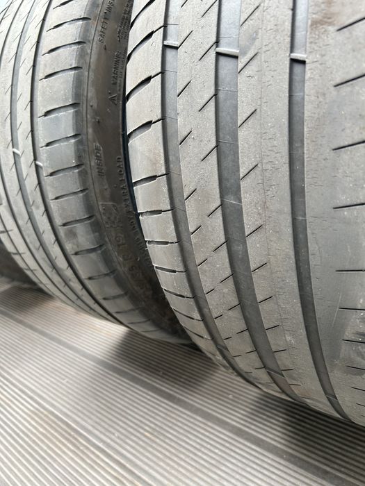 Pneus michelin  pilot sport 4 245 40 19