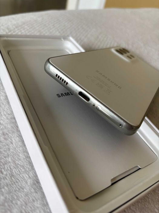 Smartfon Samsung Galaxy A53 5G 6/128GB - biały