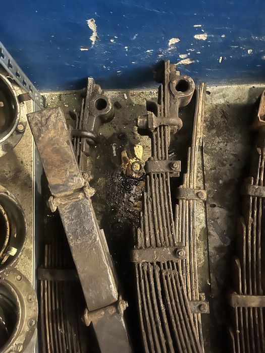 Ресори задні/передні зіл 131 та комплектуючі