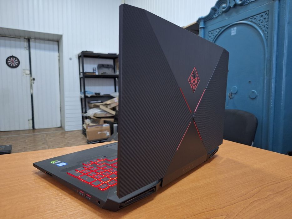 HP OMEN 15-ce033ng i7-7700HQ GTX 1050 Ti 4Gb DDR4 16Gb SSD 512Gb