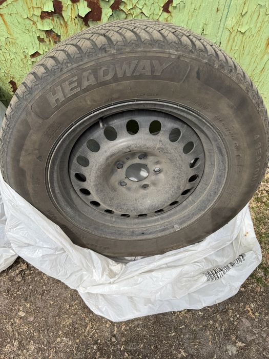 Продам комплет резини