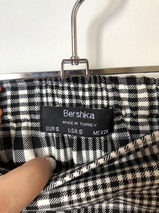 Спідниця bershka