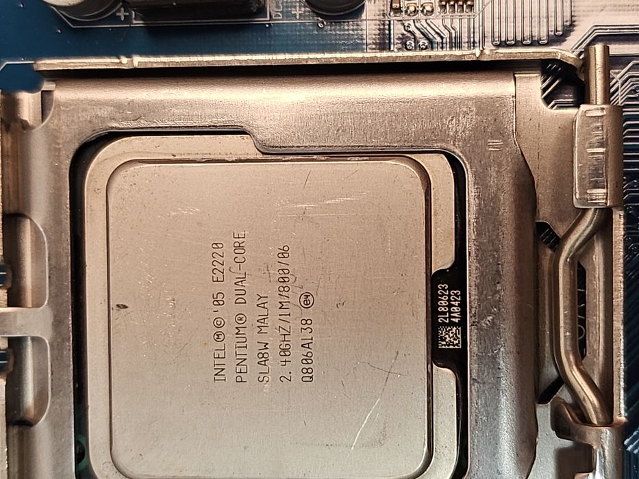 płyta główna Gigabyte GA-945GCMX-S2, Intel Pentium Dual-Core E2220