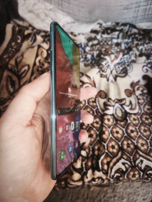 Продам Samsung a51 6/128
