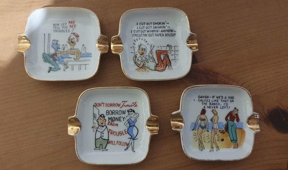 Conjunto de 4 cinzeiros de loiça