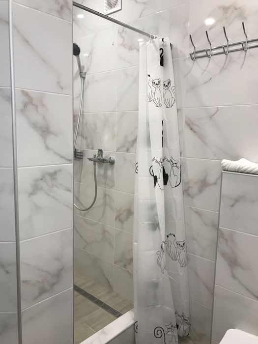 квартира подобово Світло не вимикають, центр автономне опалення