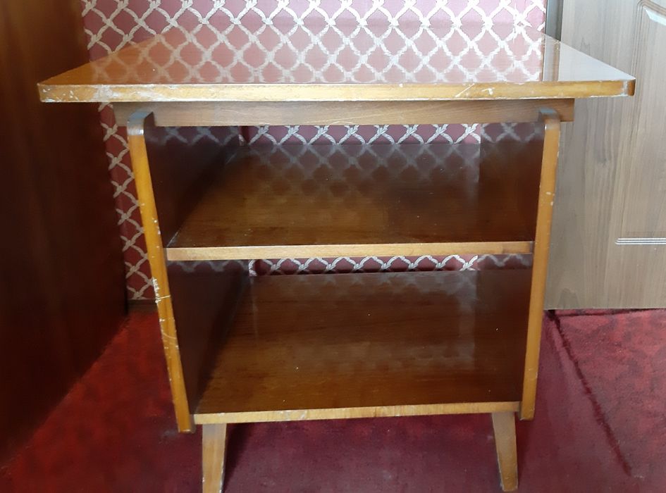 Stolik gabinetowy