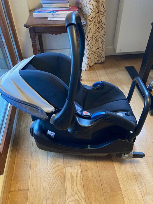 Fotelik samochodowy Hauck plus baza