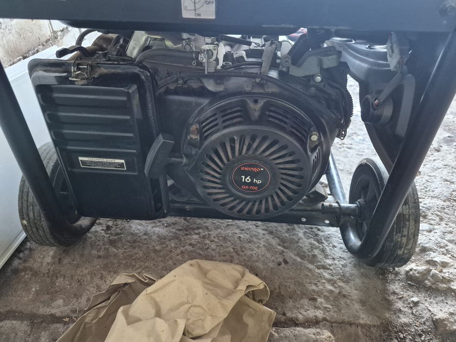 Продам генератор GX 70 E