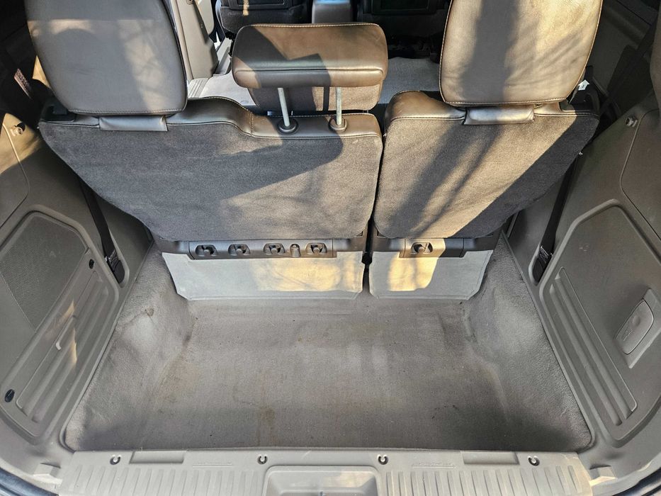 Lancia Voyager 2014 photo 3