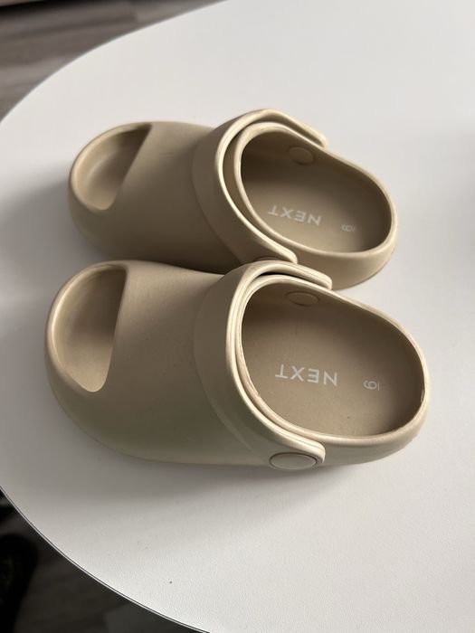 Дитяче взуття для дівчинки