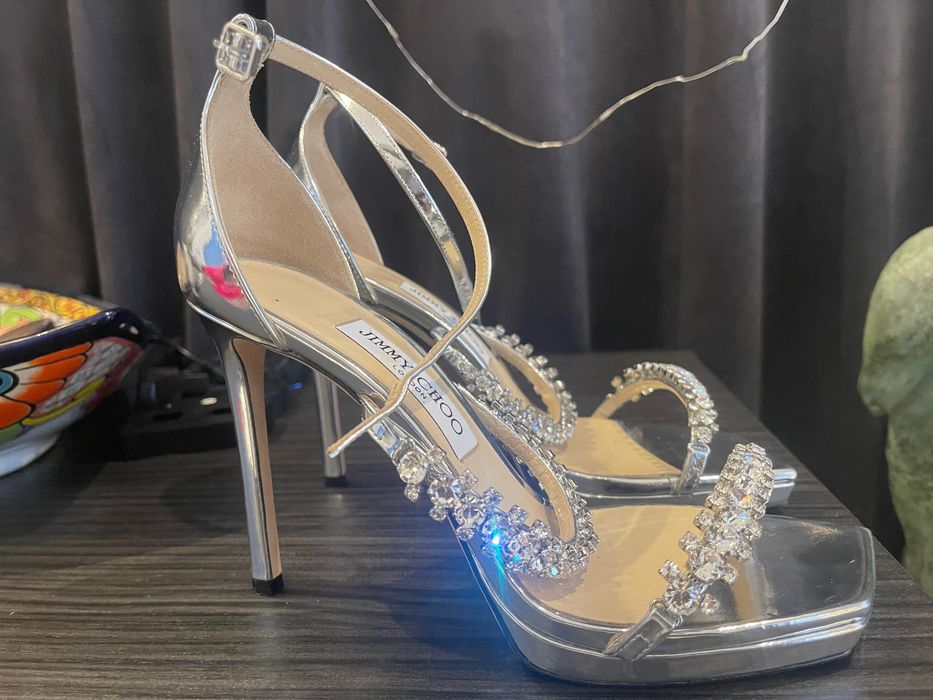 Jimmy Choo szpilki srebrne z kryształami rozm.38