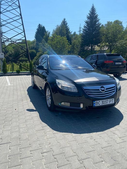 Продам машину Opel insignia 2010 р