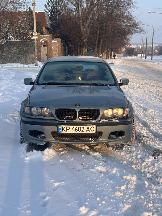 Продам БМВ Е46 2.0л