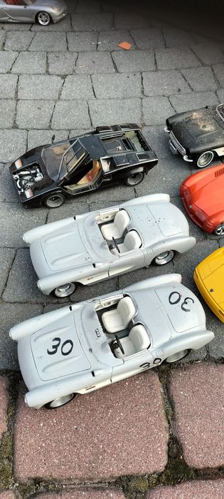 Modele samochodów 9 sztuk Złomki