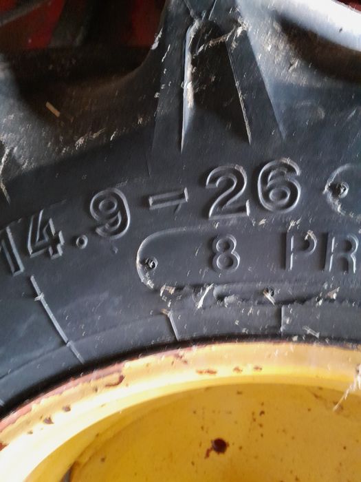 Koło do massey ferguson 14.9 r26. 186 187 , rozrzutnik